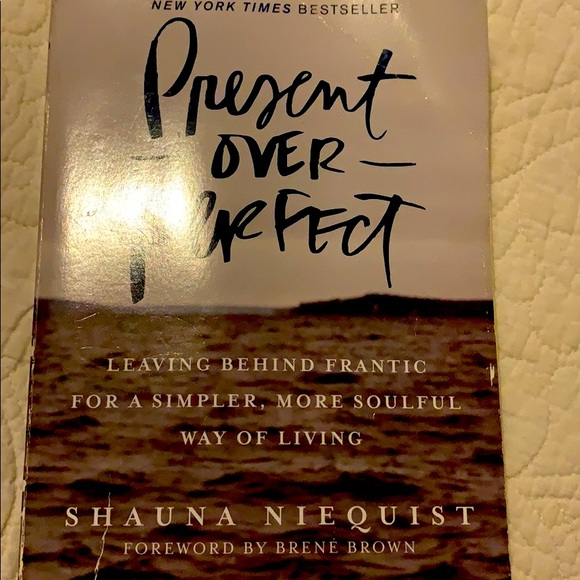 Present Over Perfect - Shauna Niequist - Picture 1 of 2